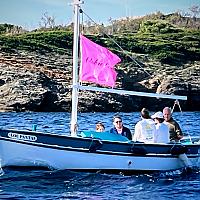 Octobre Rose embarque sur les pointus du Brusc