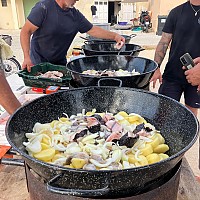 Bouillabaisse sur le port du Brusc