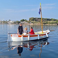 Octobre Rose embarque sur les pointus du Brusc