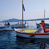 Octobre Rose embarque sur les pointus du Brusc
