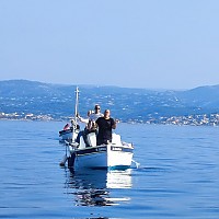 Octobre Rose embarque sur les pointus du Brusc