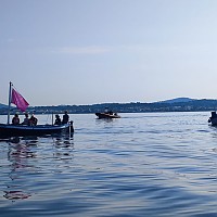 Octobre Rose embarque sur les pointus du Brusc